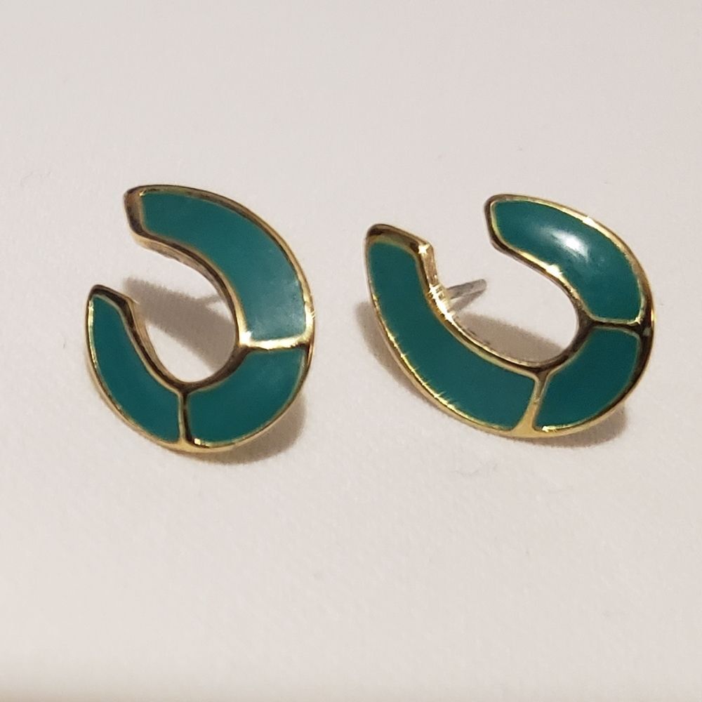 Turquoise and Gold Horsehoe Pierced Earrings